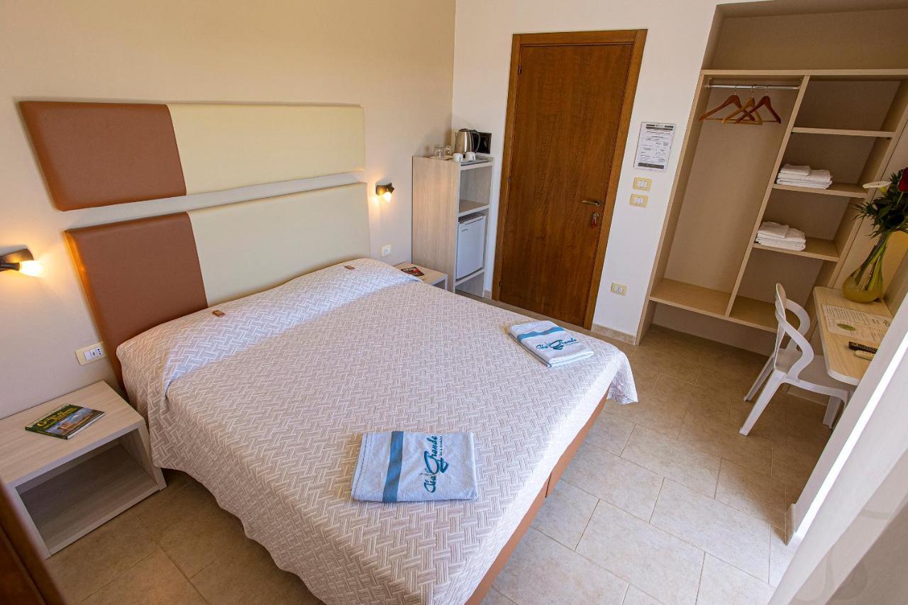 Aia Grande Bed & Breakfast Uggiano La Chiesa Exterior photo